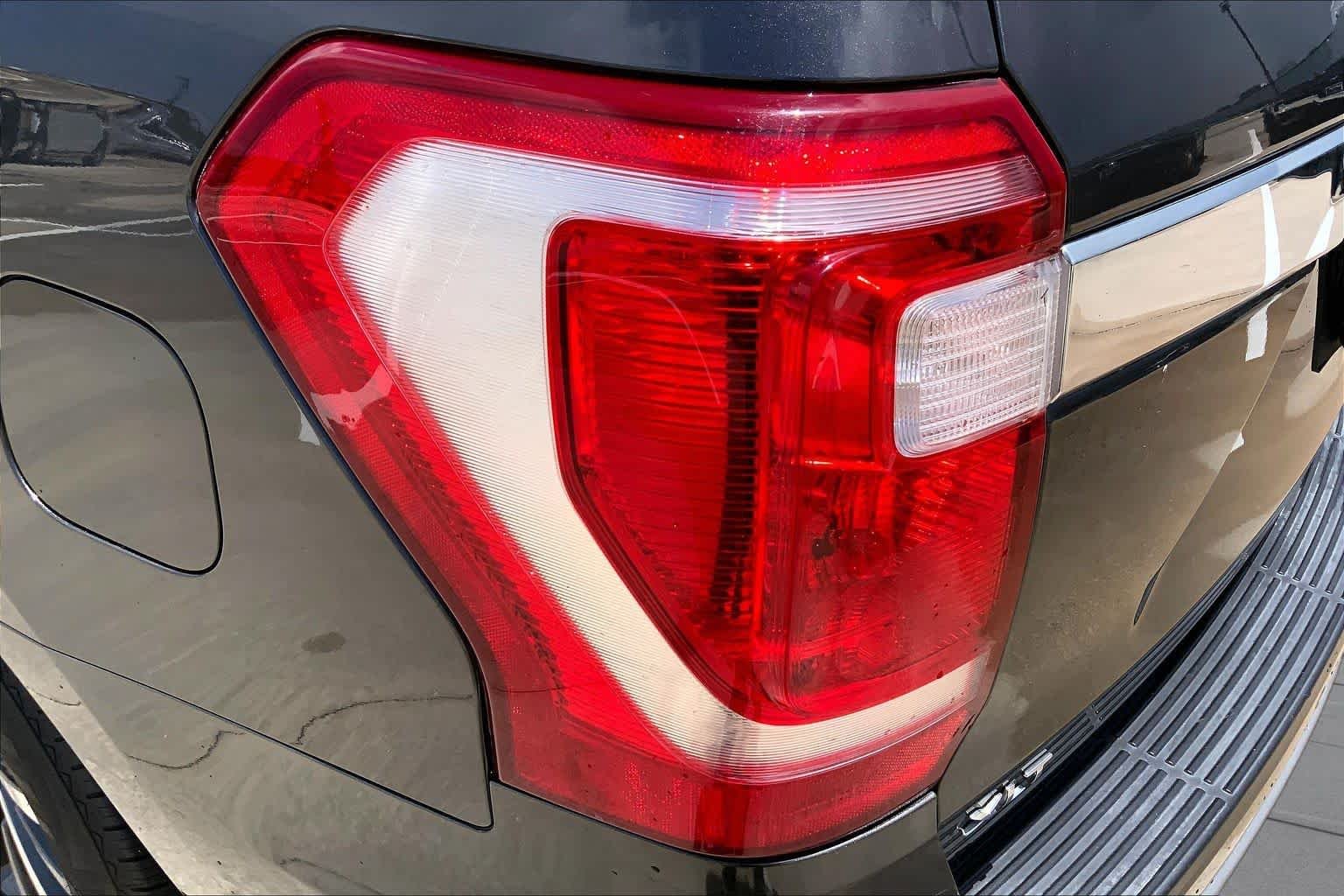 Used 2021 Magnetic Metallic Ford XLT image 26