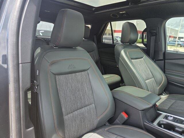 Used 2023 Stone Blue Metallic Ford Timberline image 35