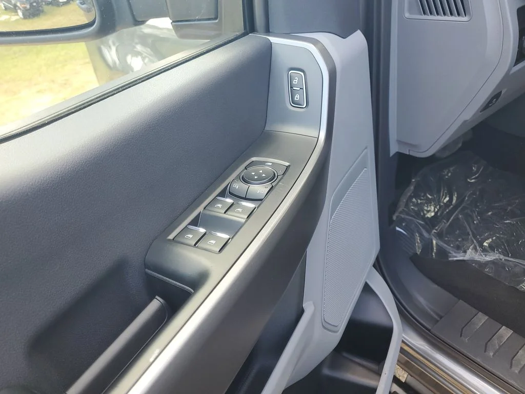 2026 Ford F-250 Super Duty XL - Photo 7