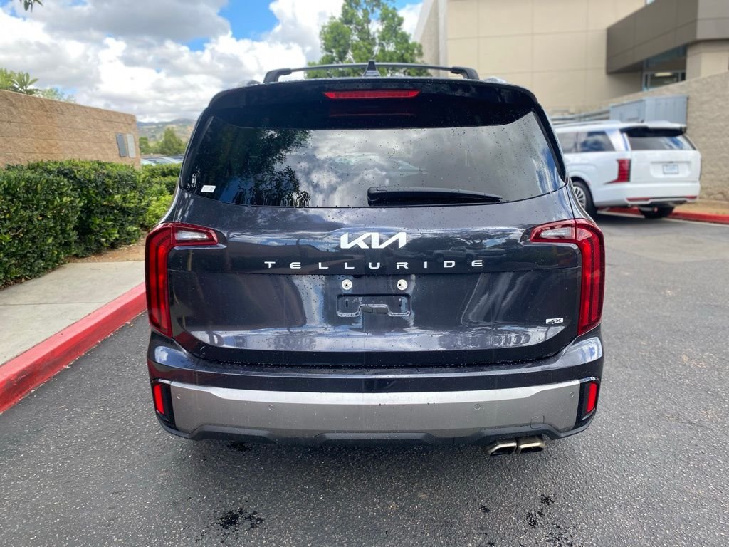 Used 2025 Gray Kia S image 8