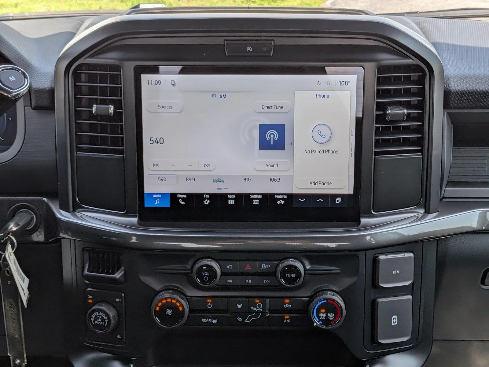 New 2026 Oxford White Ford STX® image 21