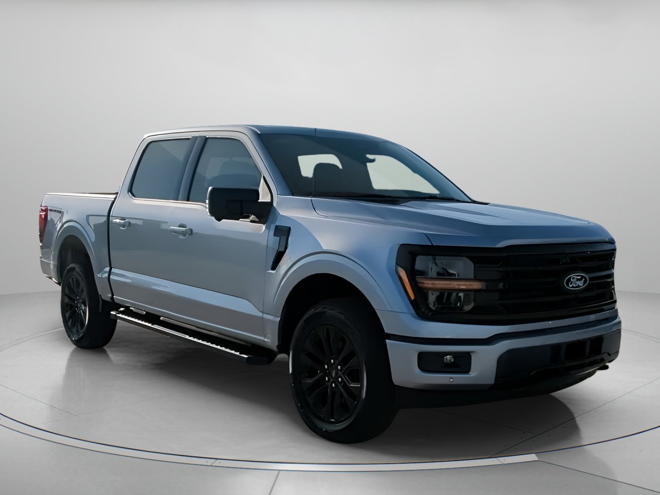 New 2026 Iconic Silver Metallic Ford XLT image 2