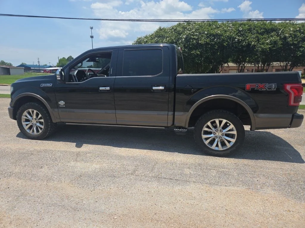 Used 2016 Black Ford King Ranch image 6