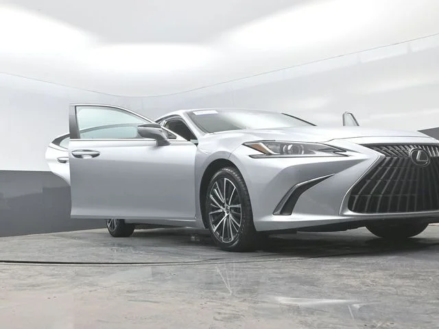 Certified Used 2024 Iridium Lexus 350 image 33