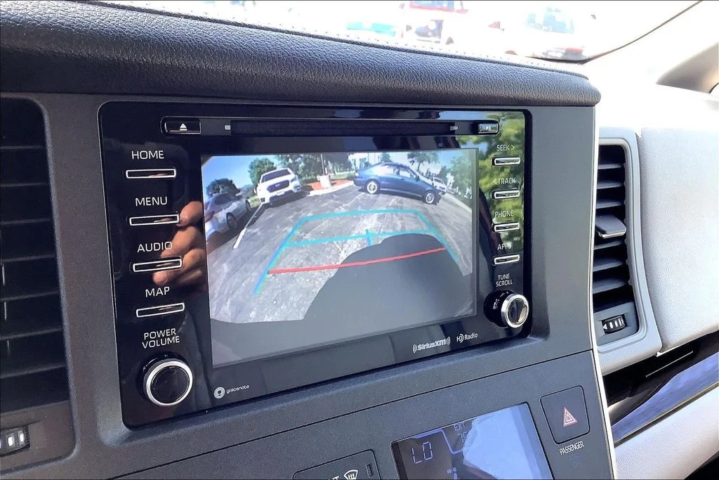 Used 2020 Red Toyota XLE image 24
