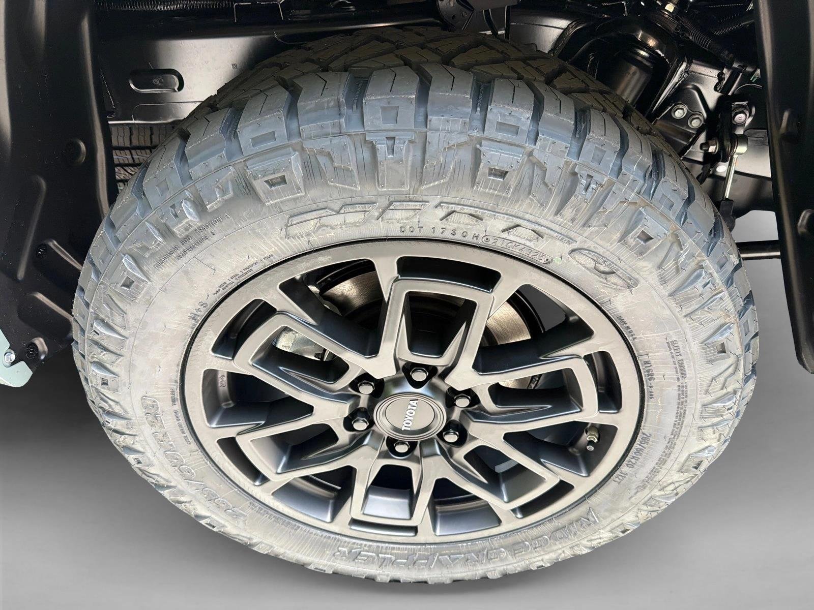 New 2026 Lunar Rock Toyota SR5 image 17