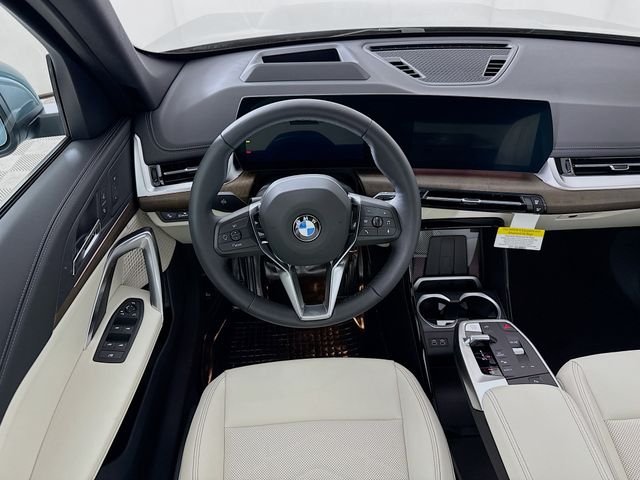 New 2026 Green Metallic BMW xDrive28i image 22