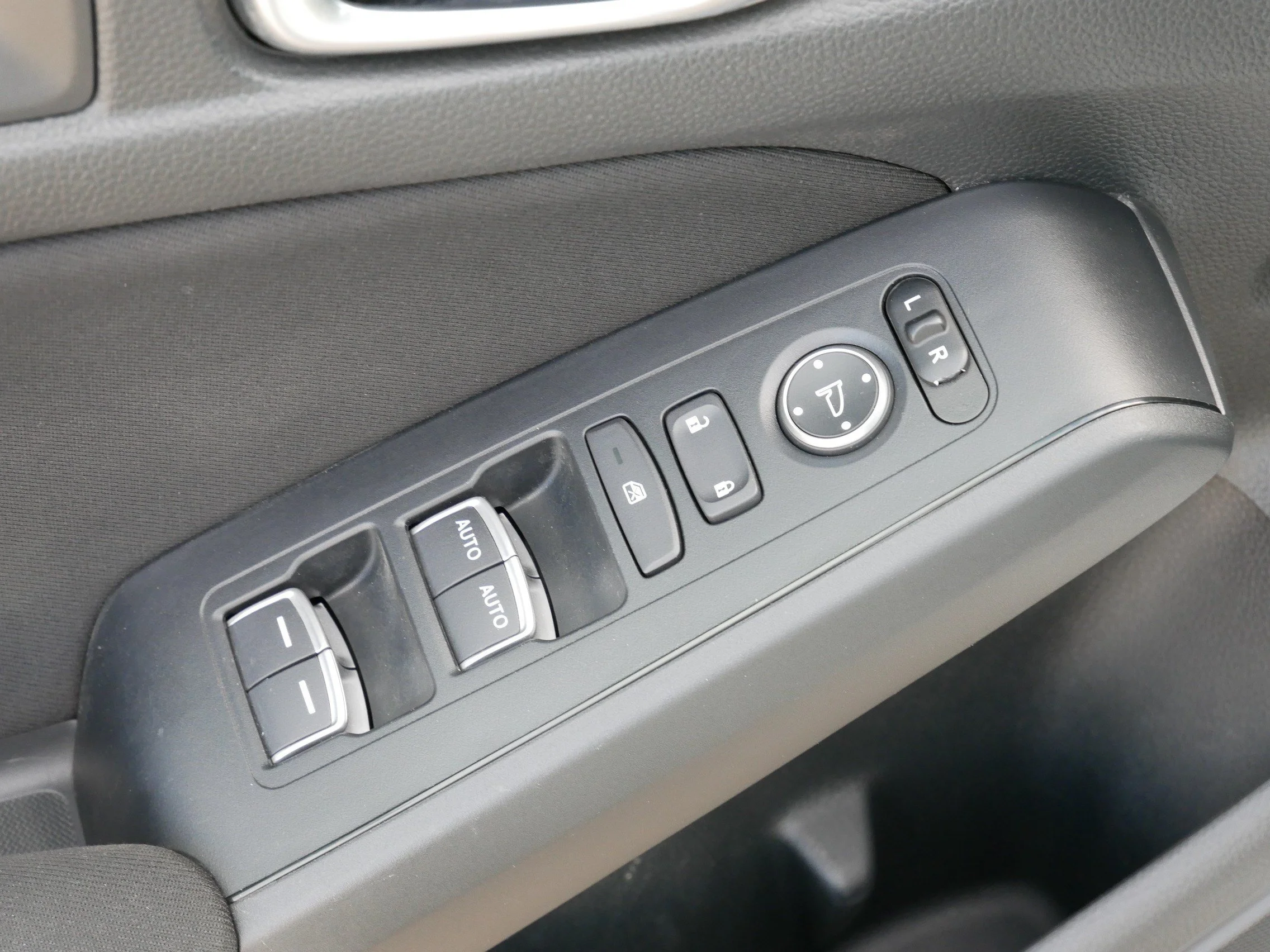 Used 2023 Platinum White Pearl Honda Sport image 19