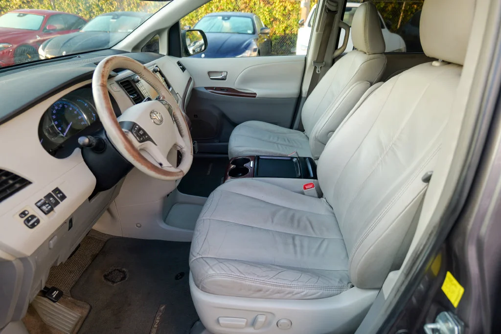Used 2011 Predawn Gray Mica Toyota XLE image 17