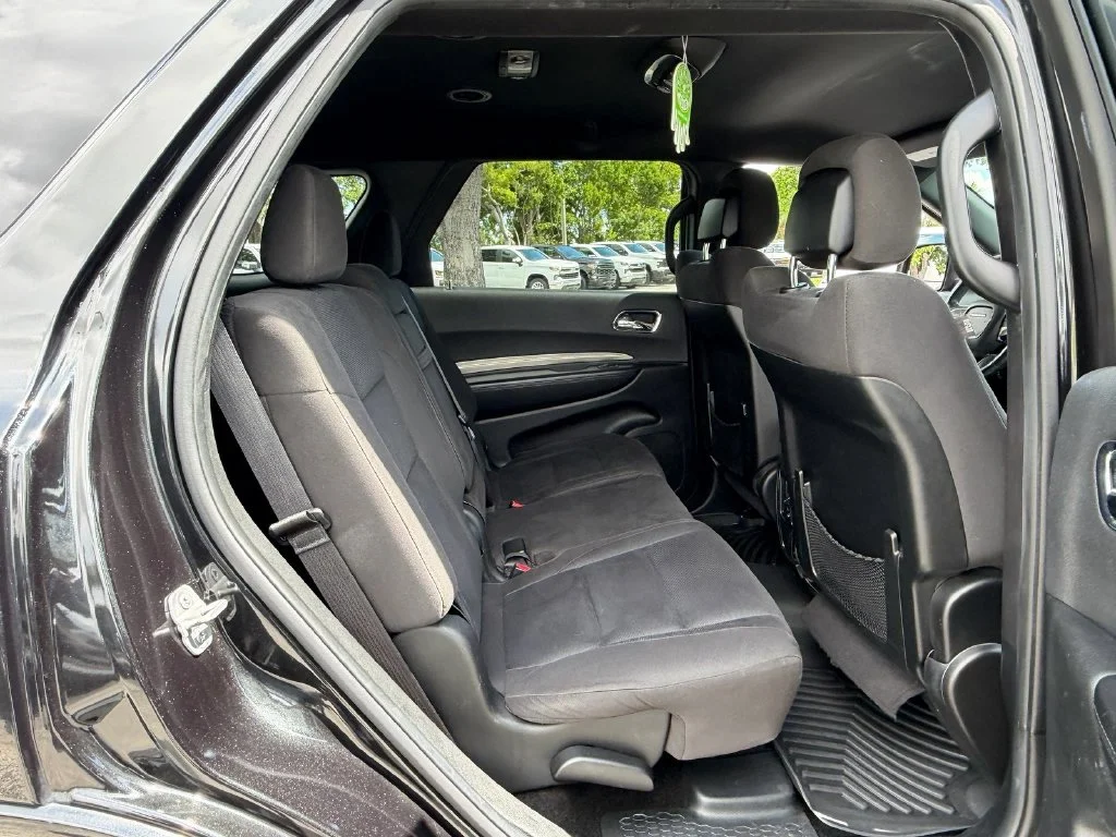 Used 2014 Black Dodge SXT image 17