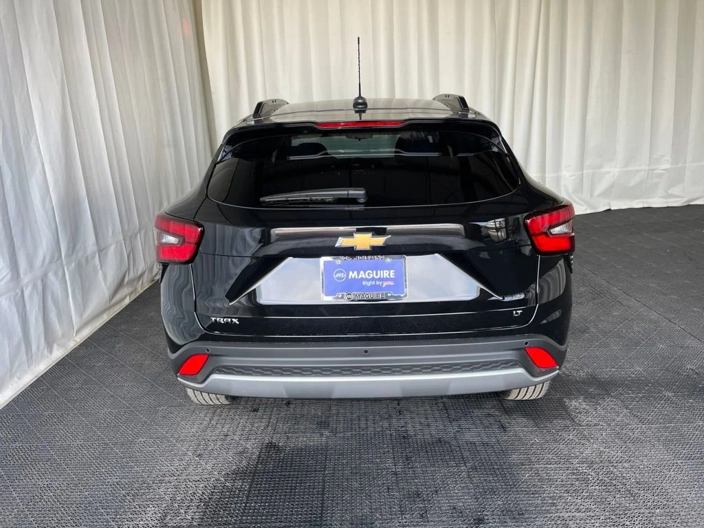 New 2026 Mosaic Black Metallic Chevrolet LT image 26