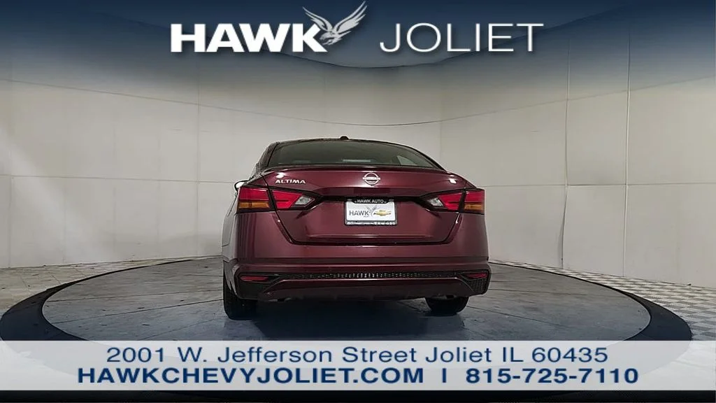 Used 2025 Red Nissan 2.5 SV image 7