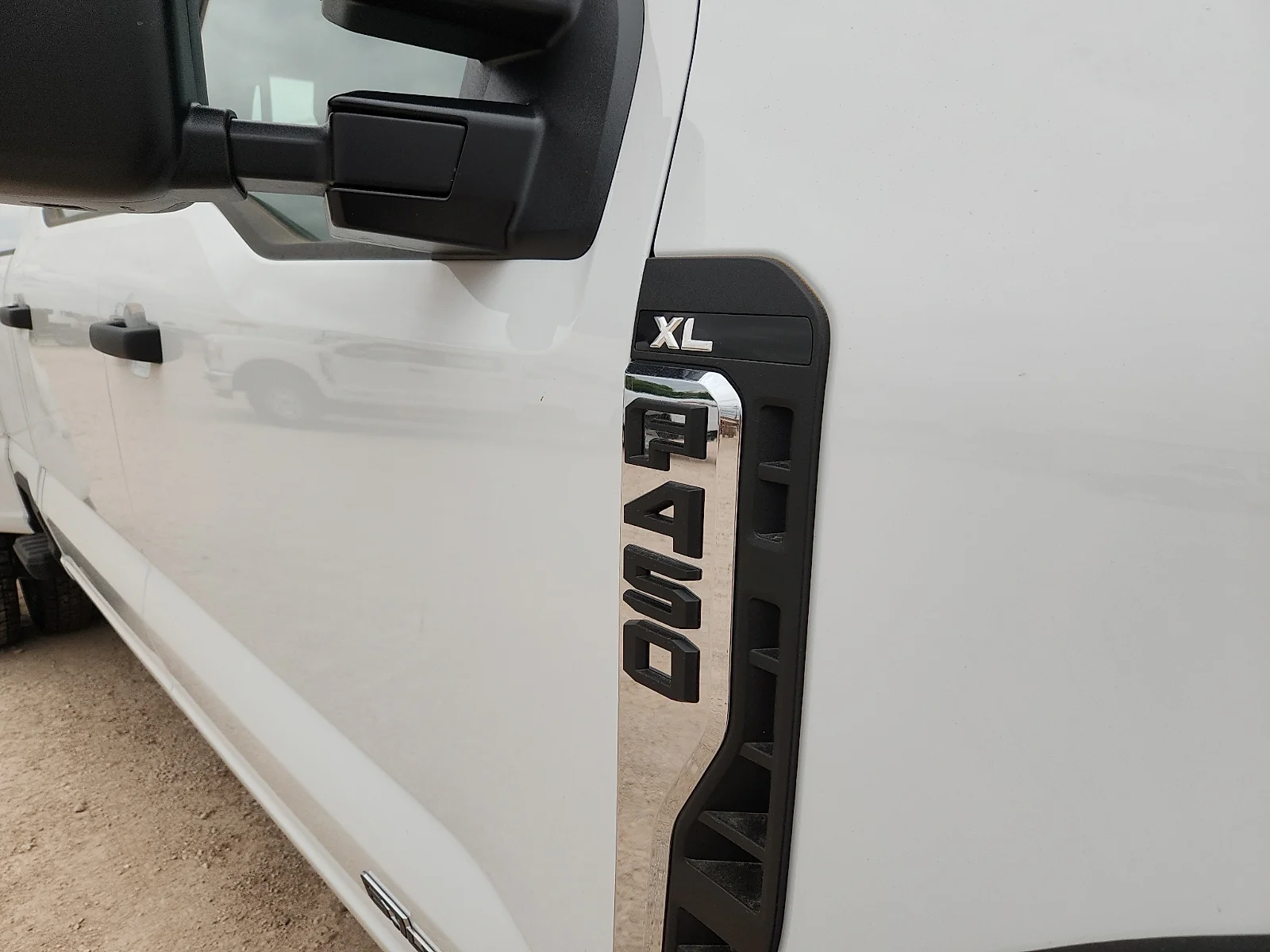 New 2026 Oxford White Ford F-450® XL image 10