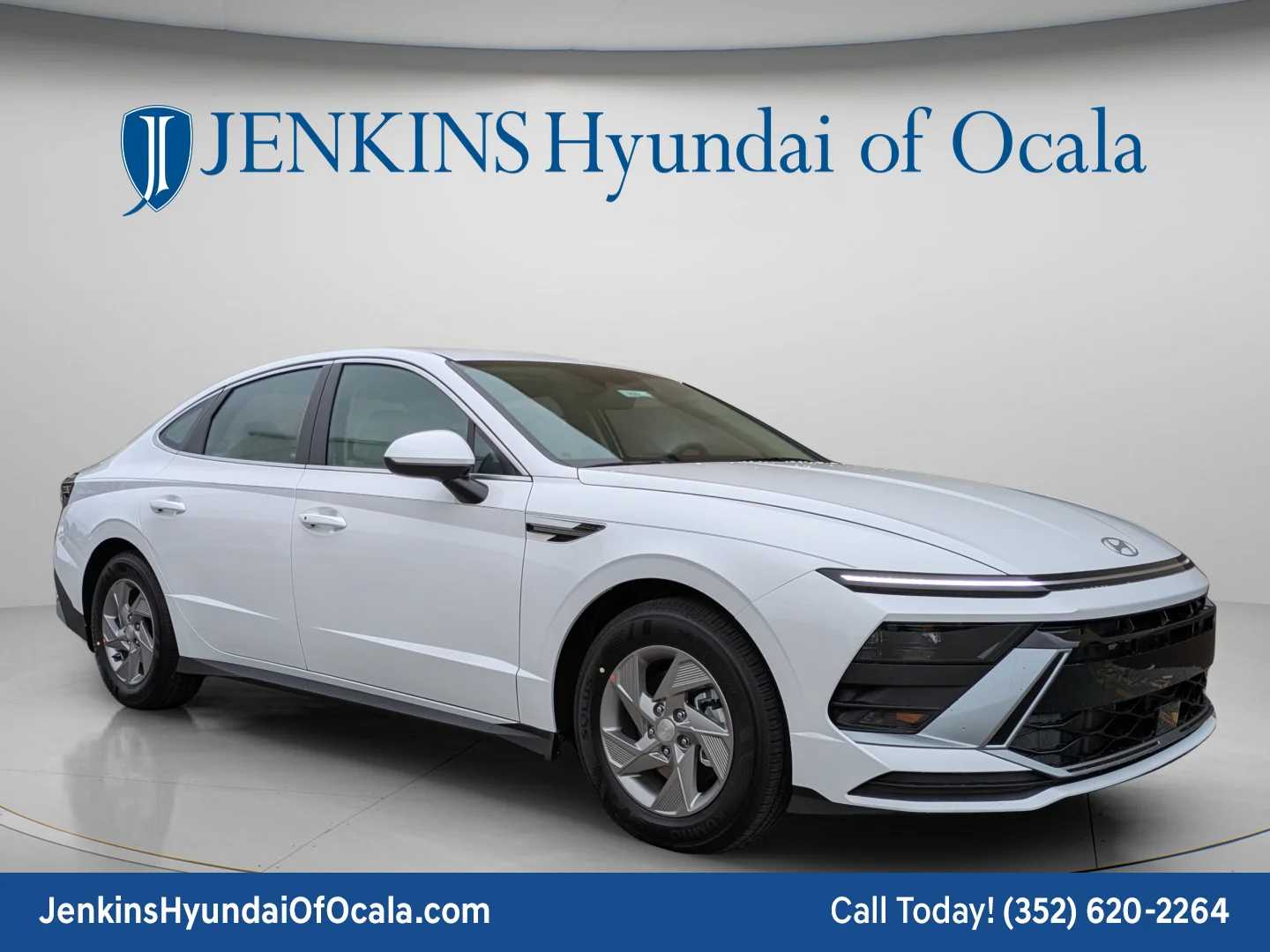 Used 2026 Serenity White Hyundai SE image 9