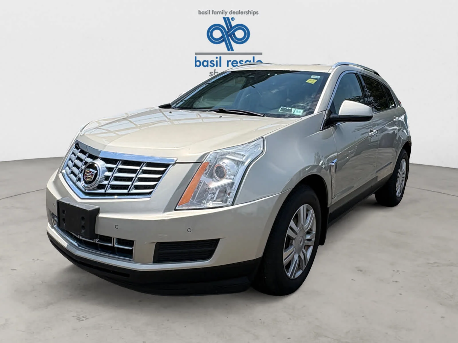 Used 2015 Silver Coast Metallic Cadillac Luxury Collection image 2