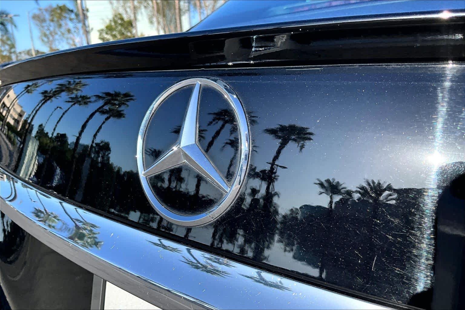 Used 2019  Mercedes-Benz E 300 image 9