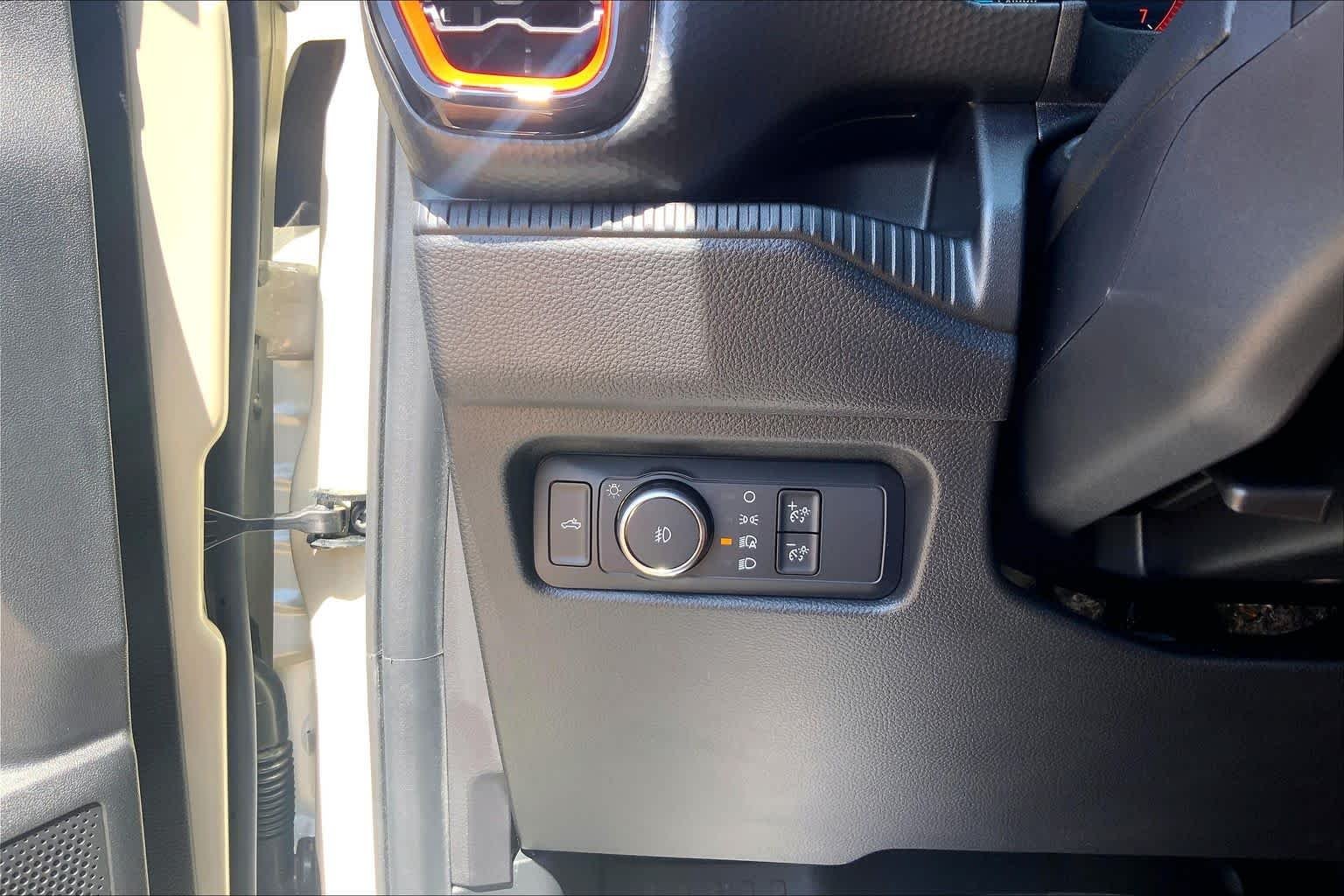 Used 2025 Desert Sand Ford Raptor image 36