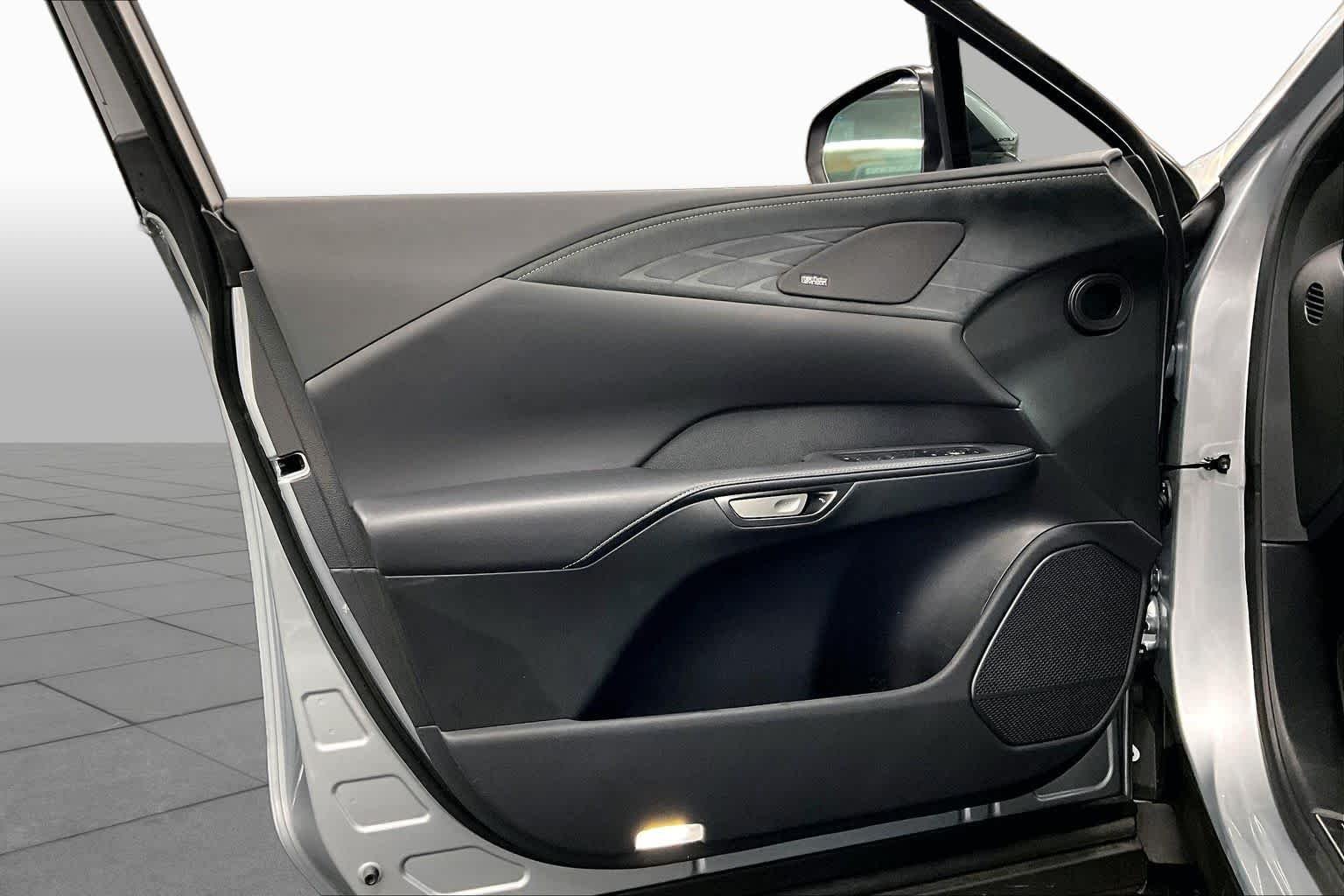 Certified Used 2023 Iridium Lexus Luxury image 22