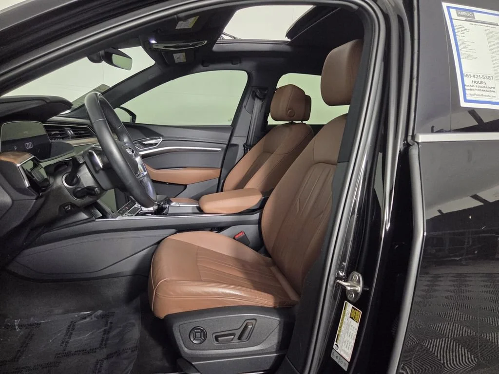 Used 2022 Brilliant Black Audi Premium image 9
