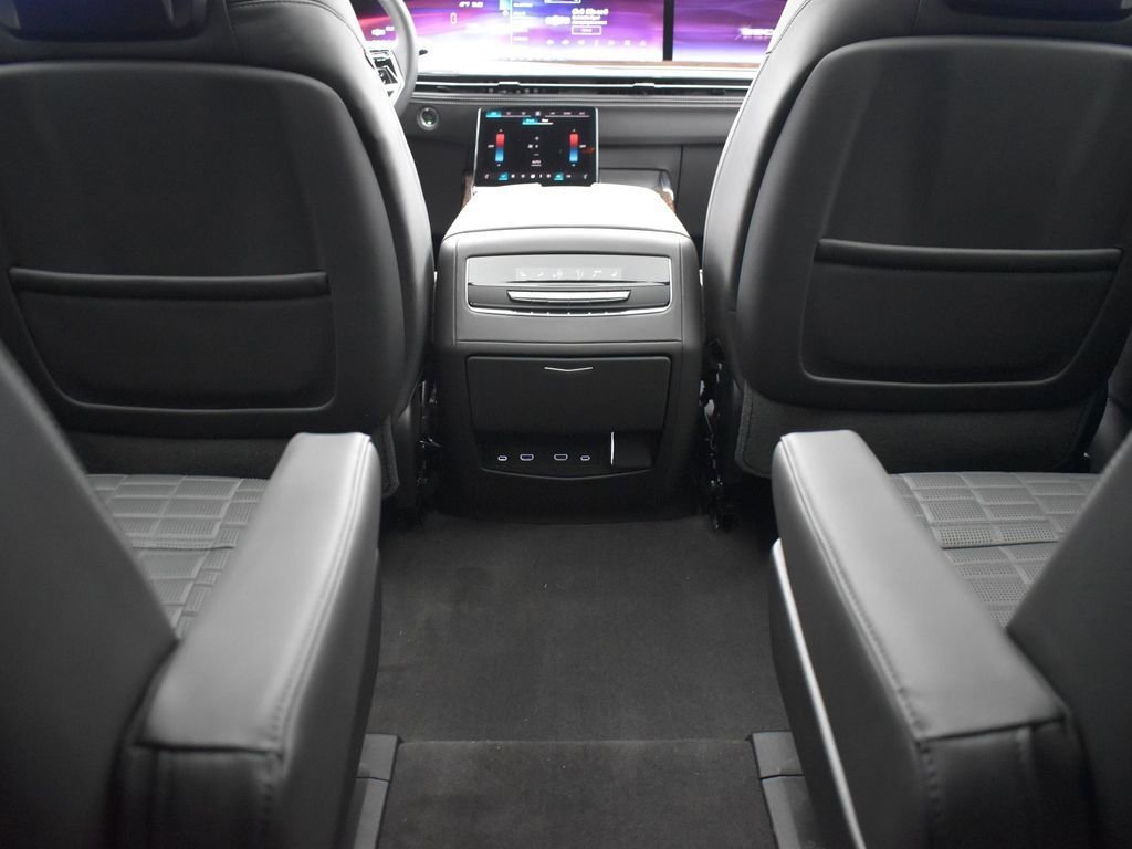 2026 CADILLAC ESCALADE ESV - Image 32