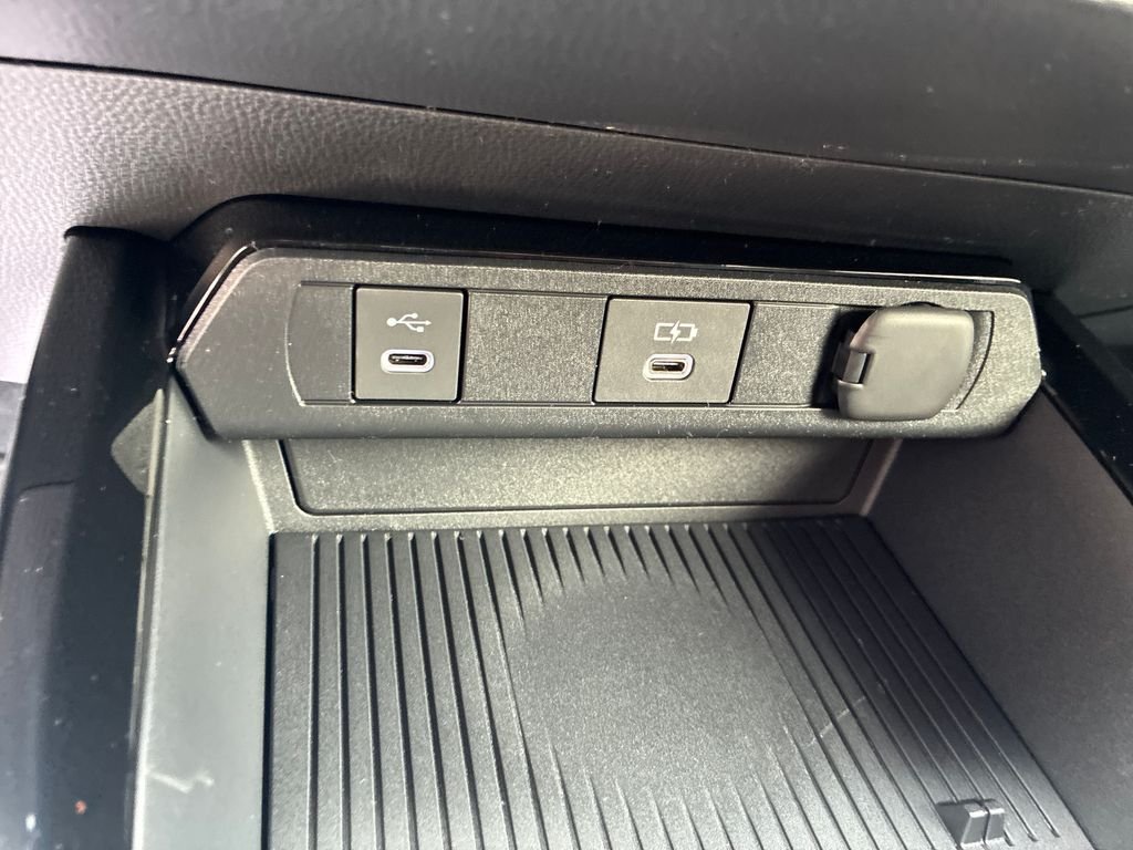 New 2026 WIND CHILL PEARL Toyota SE image 29