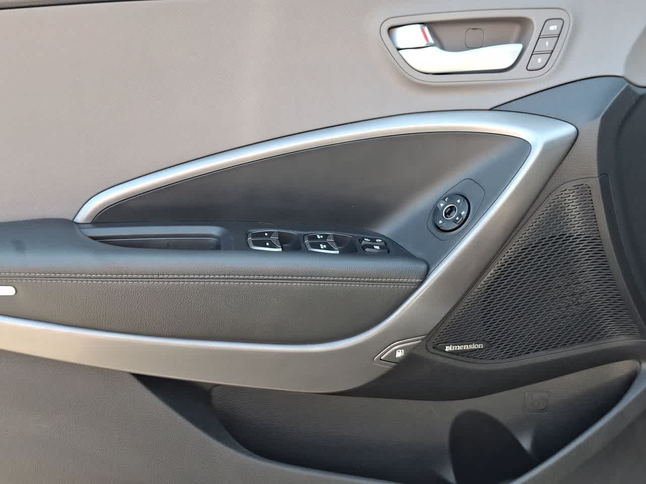 Used 2016 Circuit Silver Hyundai SE image 16