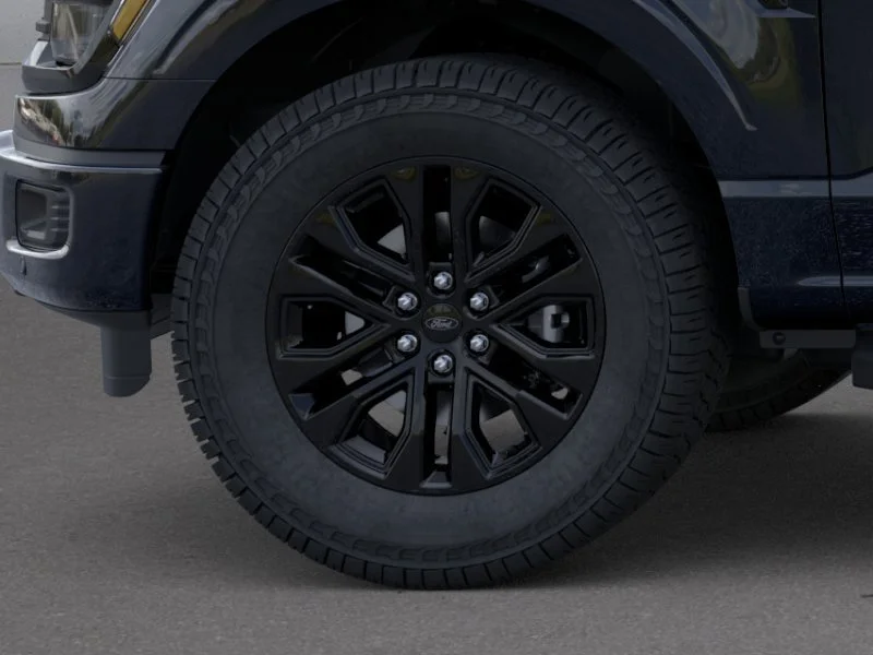 New 2026 Agate Black Metallic Ford XLT image 18