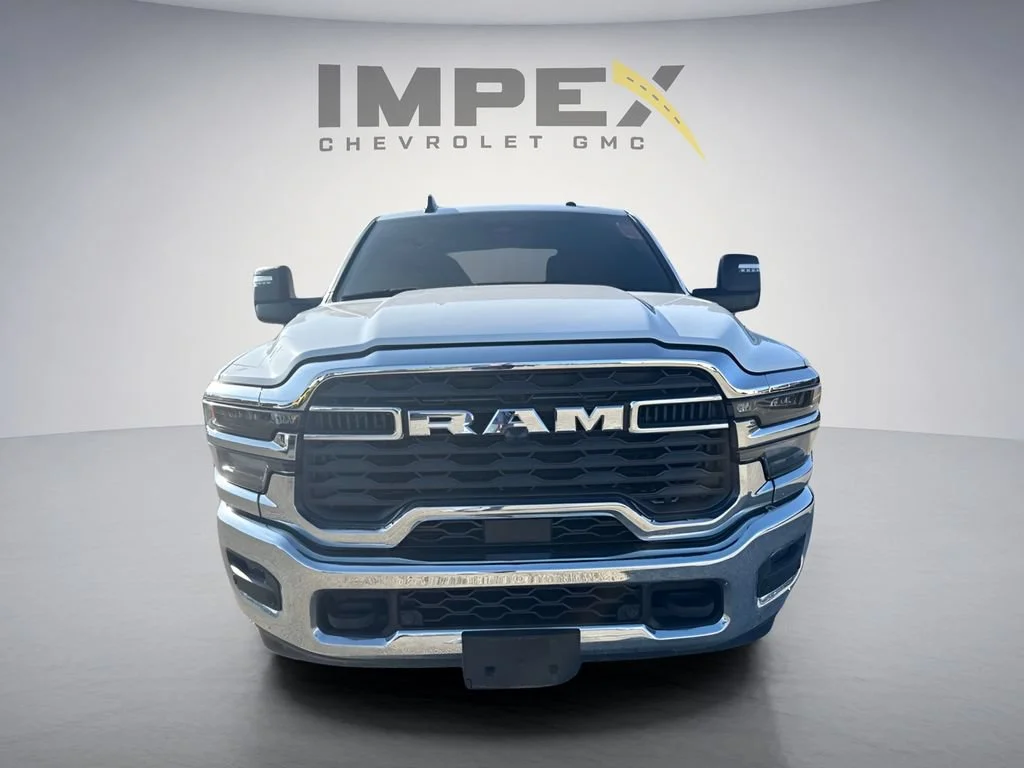 Used 2025 White Ram Big Horn image 8