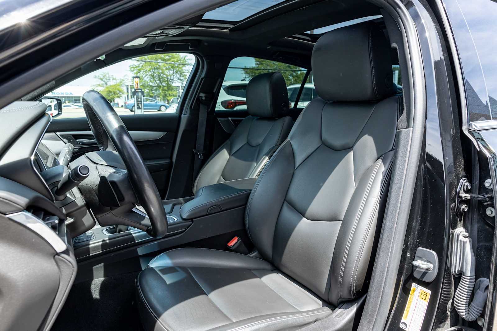 Used 2023 Black Raven Cadillac Luxury image 29