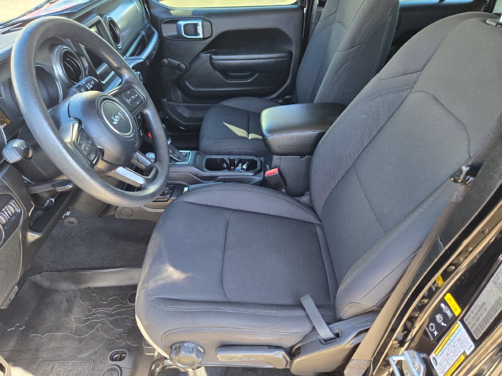 Used 2022 Black Jeep Unlimited Sport image 10