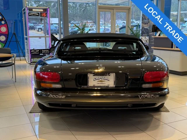 Used 1994 Black Dodge RT/10 image 5
