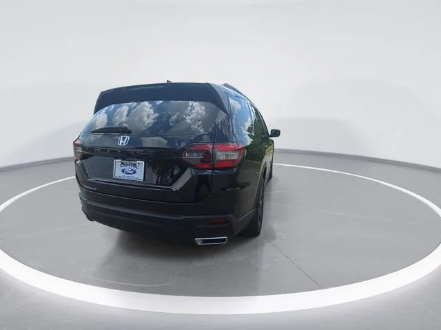 Used 2025 Black Honda Sport image 7