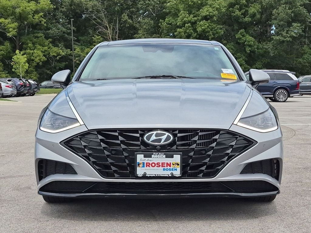 Used 2023 Silver Hyundai Limited image 2