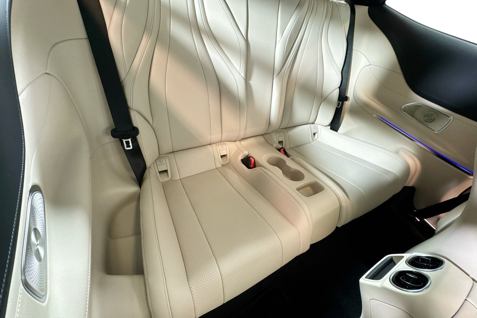 New 2026 Polar White Mercedes-Benz CLE 300 image 25