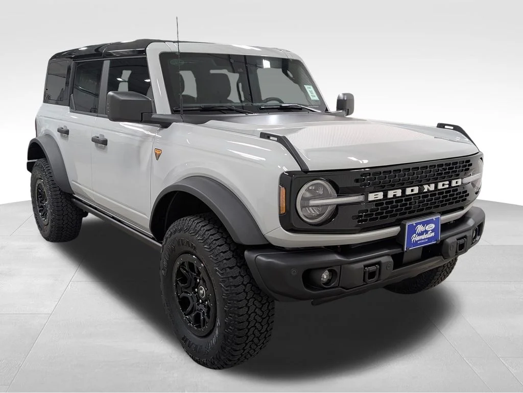 New 2026 Avalanche Gray Ford Badlands® image 20