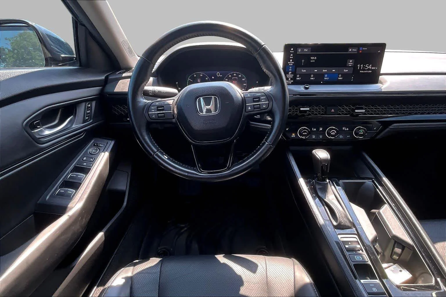 Used 2024 Canyon River Blue Metallic Honda EX-L image 6