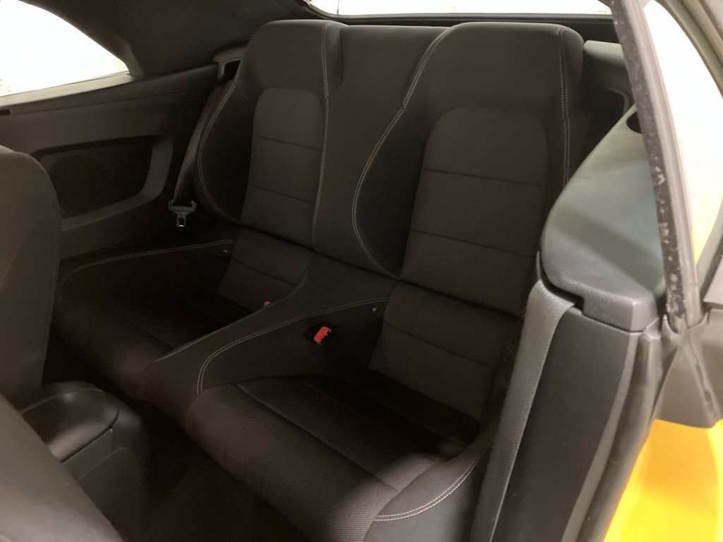 Used 2016 Yellow Ford V6 image 10