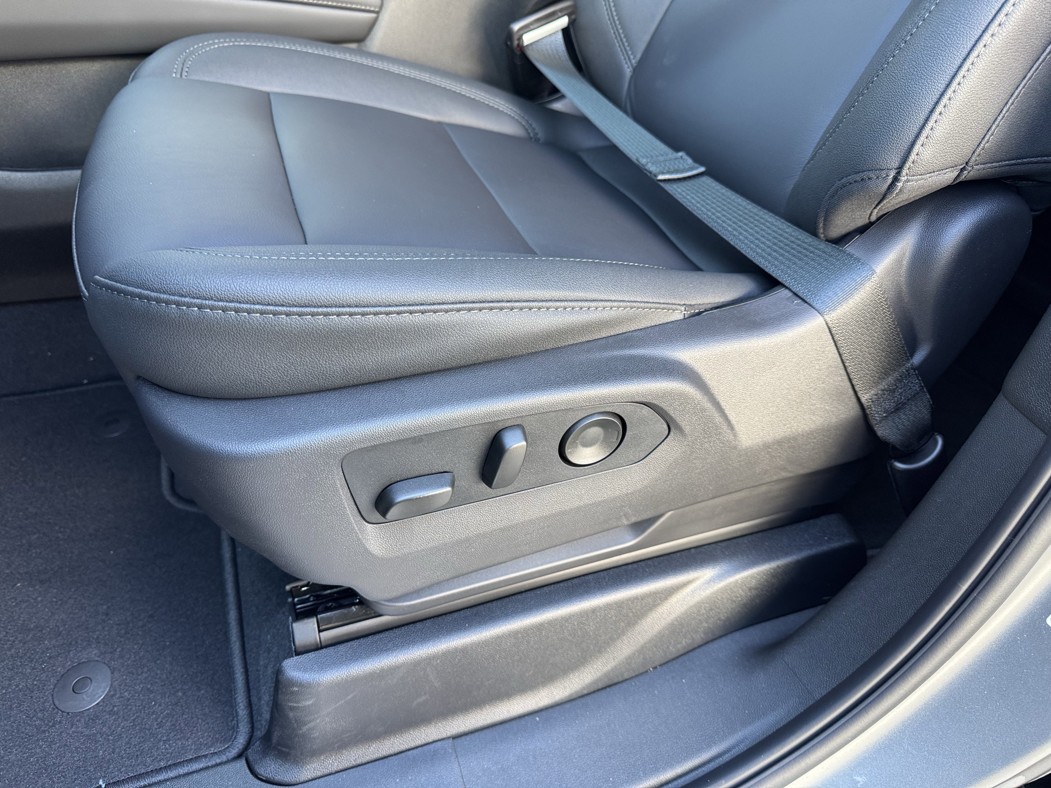 New 2026 Sterling Gray Metallic Chevrolet LT image 14