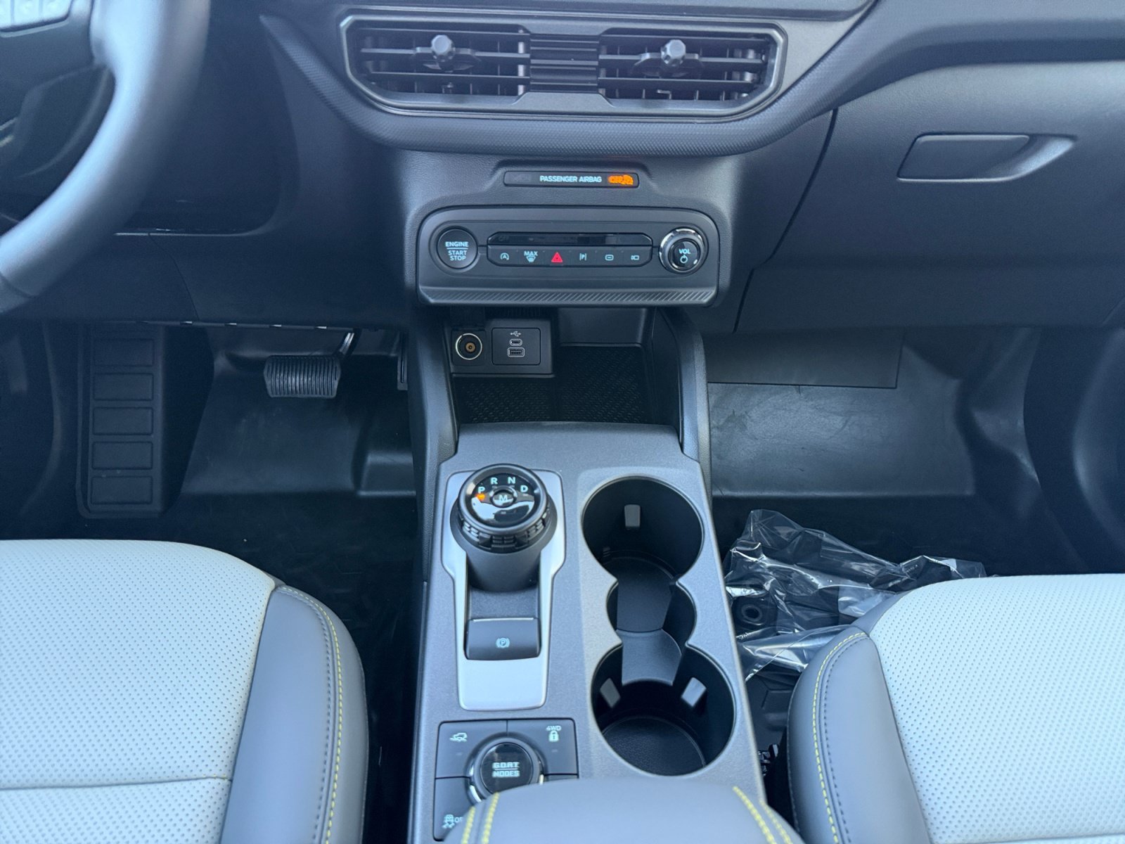 New 2026 Carbonized Gray Metallic Ford Badlands image 12