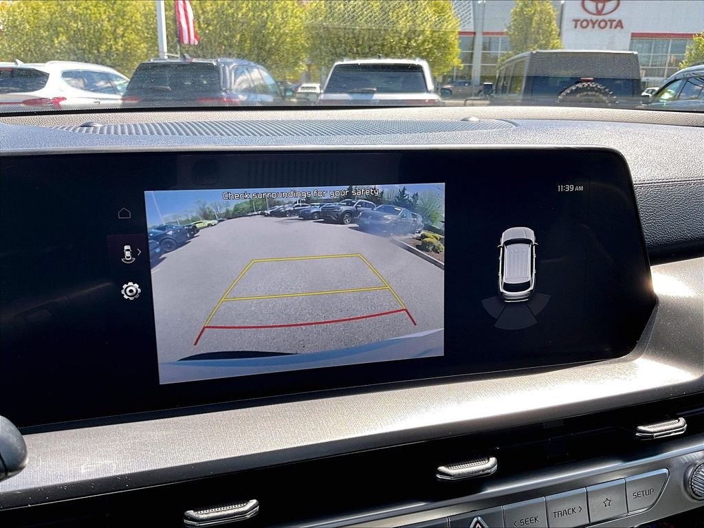 Used 2024 White Kia S image 20