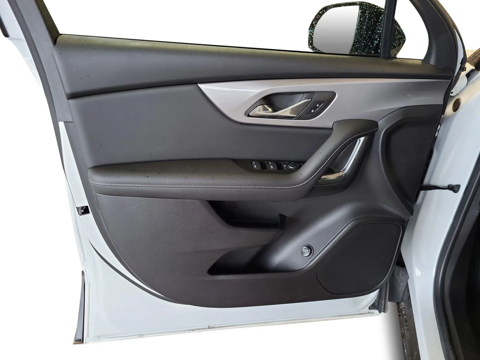Used 2024 Summit White Chevrolet LT image 9