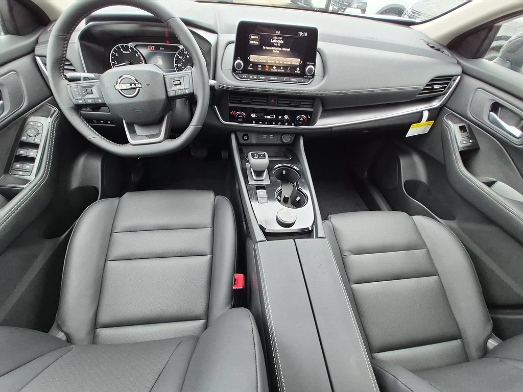 New 2026 Everest White Pearl TriCoat Nissan Dark Armor™ image 17