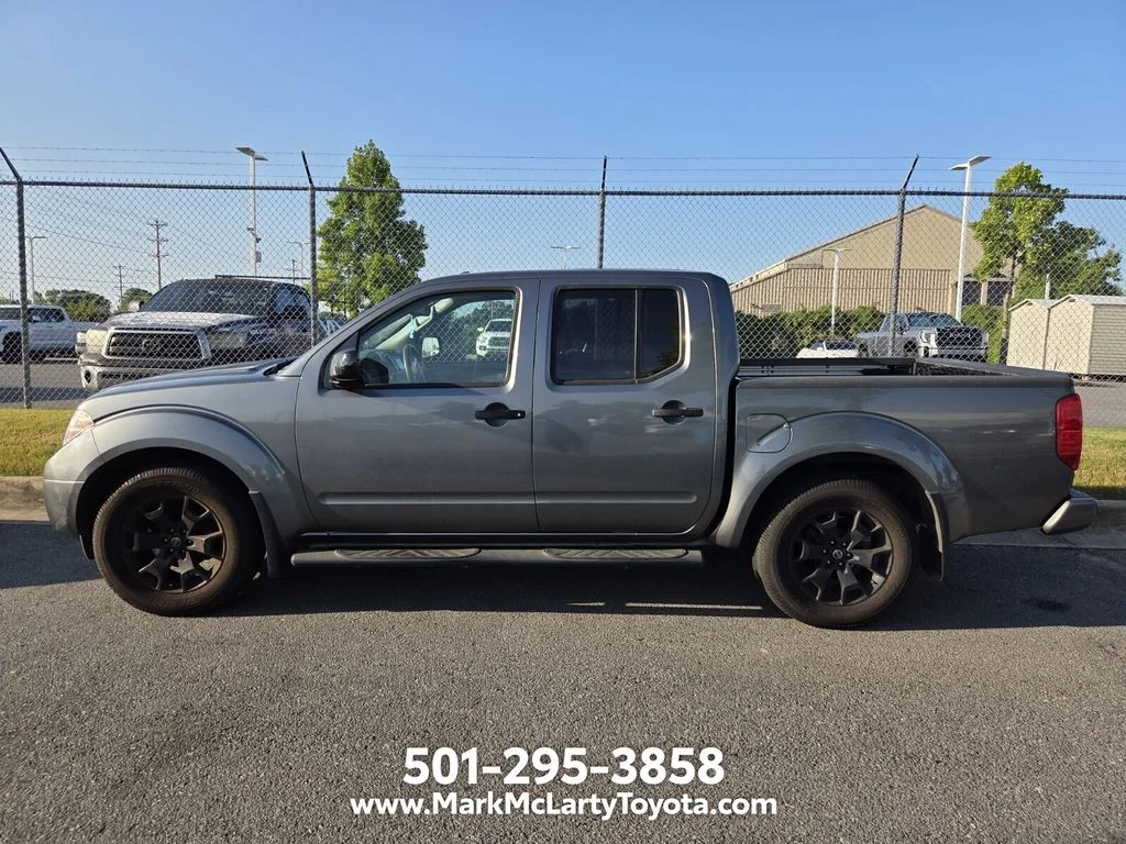 Used 2018 Gray Nissan SV image 6