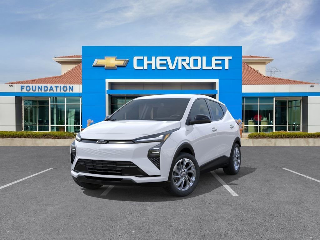 New 2027 Summit White Chevrolet LT image 9
