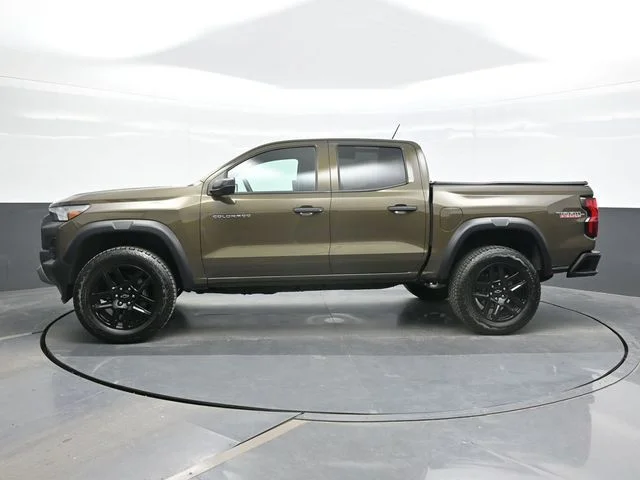 Used 2025 Brown Chevrolet Trail Boss image 4