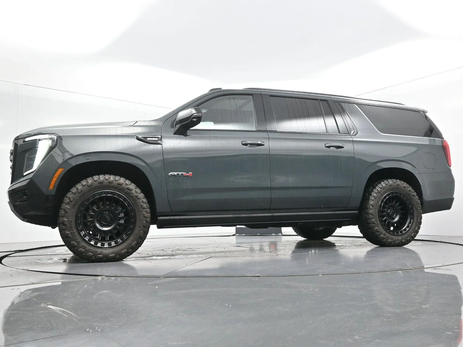 Used 2026 Midnight Pine GMC AT4 image 51