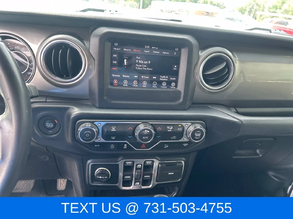 Used 2018 White Jeep Unlimited Sahara image 18