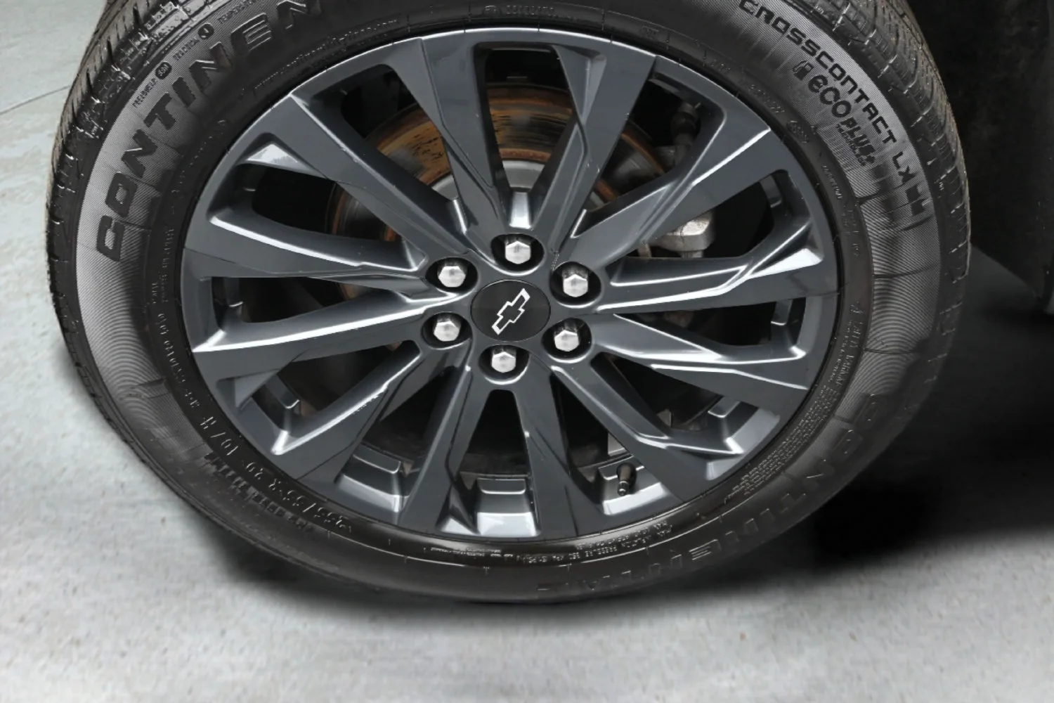 Used 2023 SUMMIT WHITE Chevrolet RS image 25