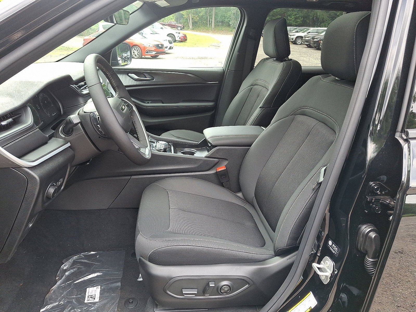 2025 Jeep Grand Cherokee Laredo - Photo 7