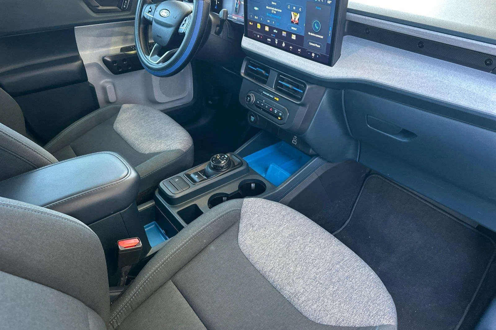 Used 2025 Carbonized Gray Metallic Ford XLT image 15